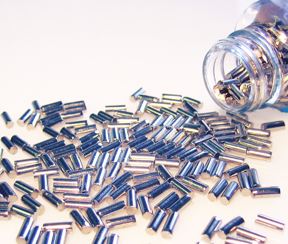 High Sulfur Steel Pin Standard 0.5GM Approximate values 0.083%C 0.283%S 830ppmC 2830ppmS See certificate 623Y for actual values. 250gm